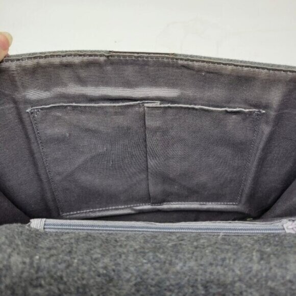 Hobo International | Wool Patent Leather Handbag Gray Brown - Picture 3 of 8